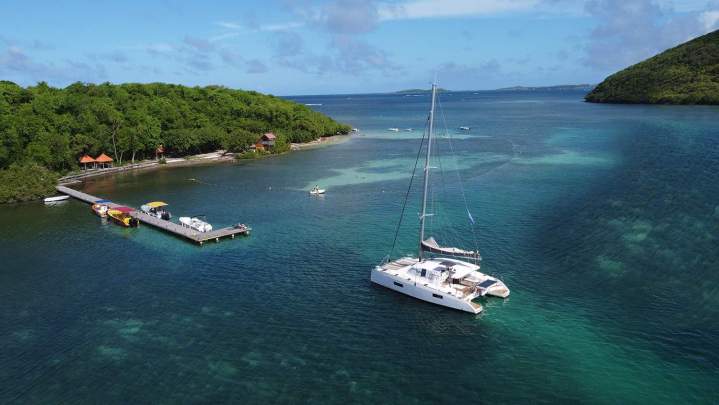 Excursion dans une baie en Martinique