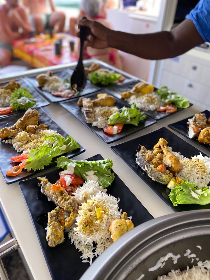 Firefly Editorial food and lifestyle retouch of this candid scene of a Creole meal being serv 544122 copie